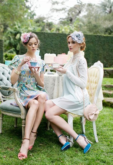Tea clothes - At the elegant event, dress the part in tea party dresses. Pair dresses with cropped jackets or light sweaters. Accent an ensemble with a broad, floppy hat —decorated with a bold bow, striking feathers or a feminine band of ribbon. Create a similar effect with a dramatically embellished headband. Finish an outfit with tasteful accessories.